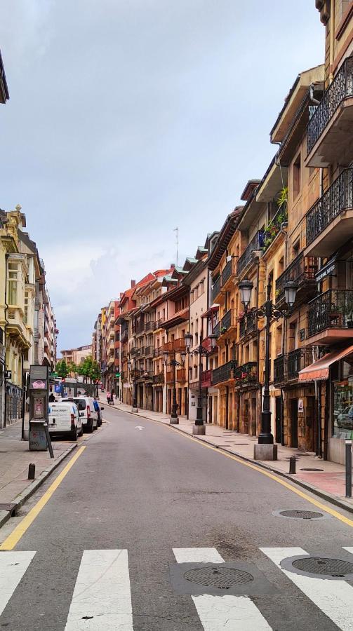 Oviedo Centro- Parking Gratuito Apartment Bagian luar foto